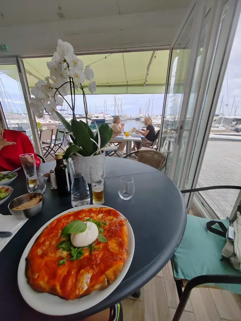 La Lanterna_Vallauris_slider_image_3