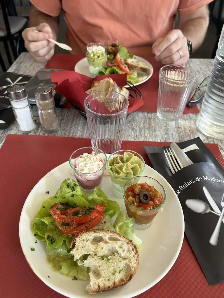 Xavier Guittard_Le Relais de Moifond_Pusignan_review