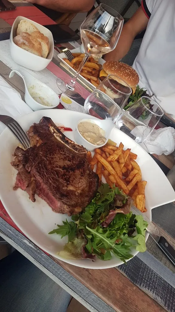 Menu_Restaurant Les Artistes_06220_image_5