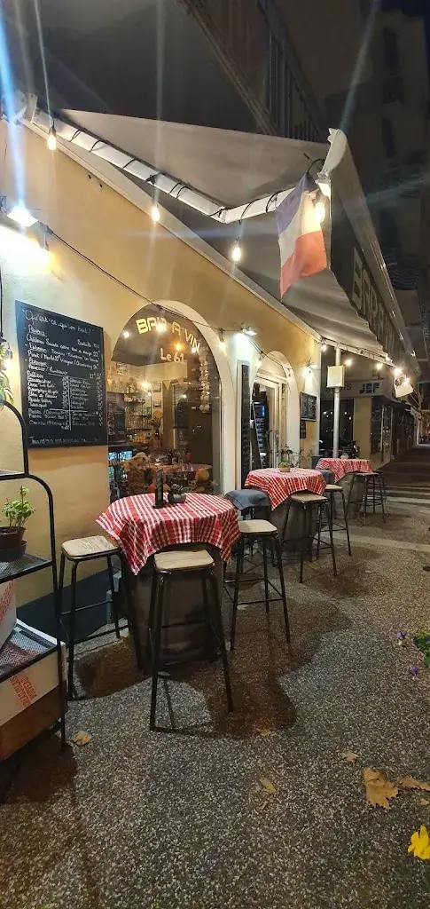 Le 61 restaurant in Vallauris