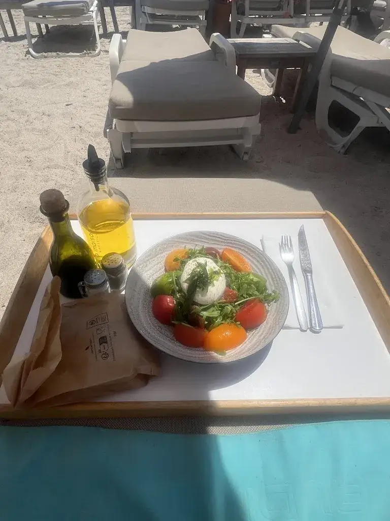 Karolina Bakanauskaite_Jimbaran Plage_Vallauris_review