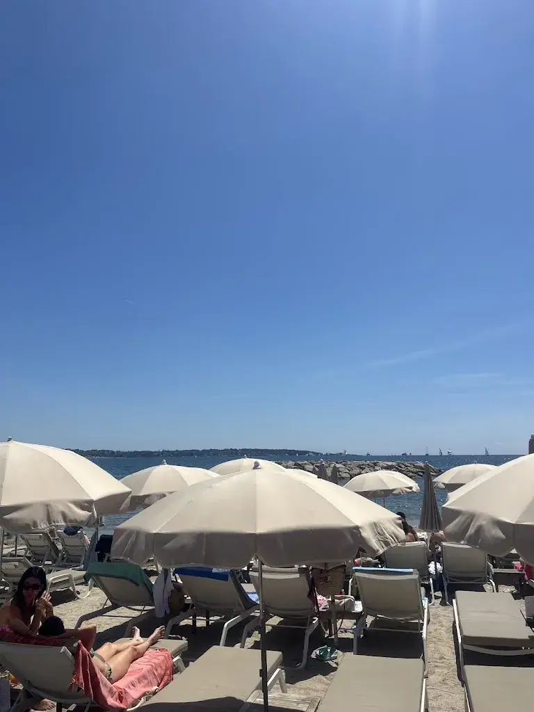 Neil Fletcher_Jimbaran Plage_Vallauris_review