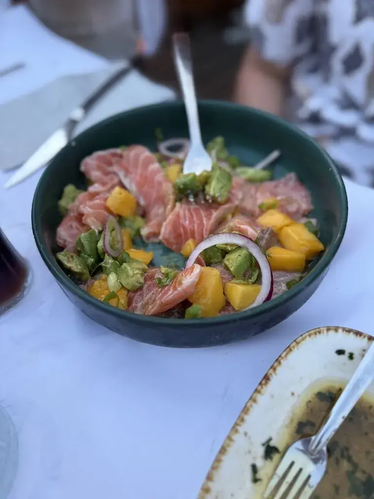 Mark Groves_CARGO_Vallauris_review