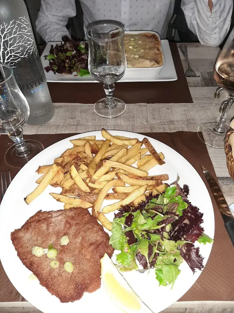 Val_La Suite_Vallauris_review