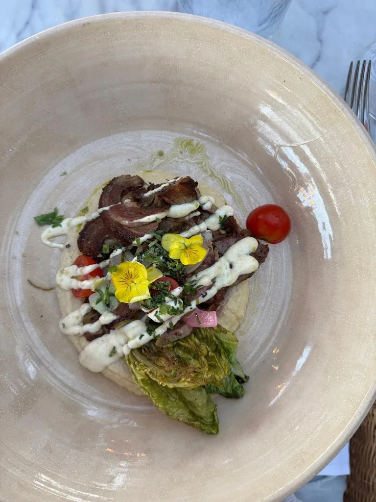 Alina Chernin_The little Beachfront_Vallauris_review