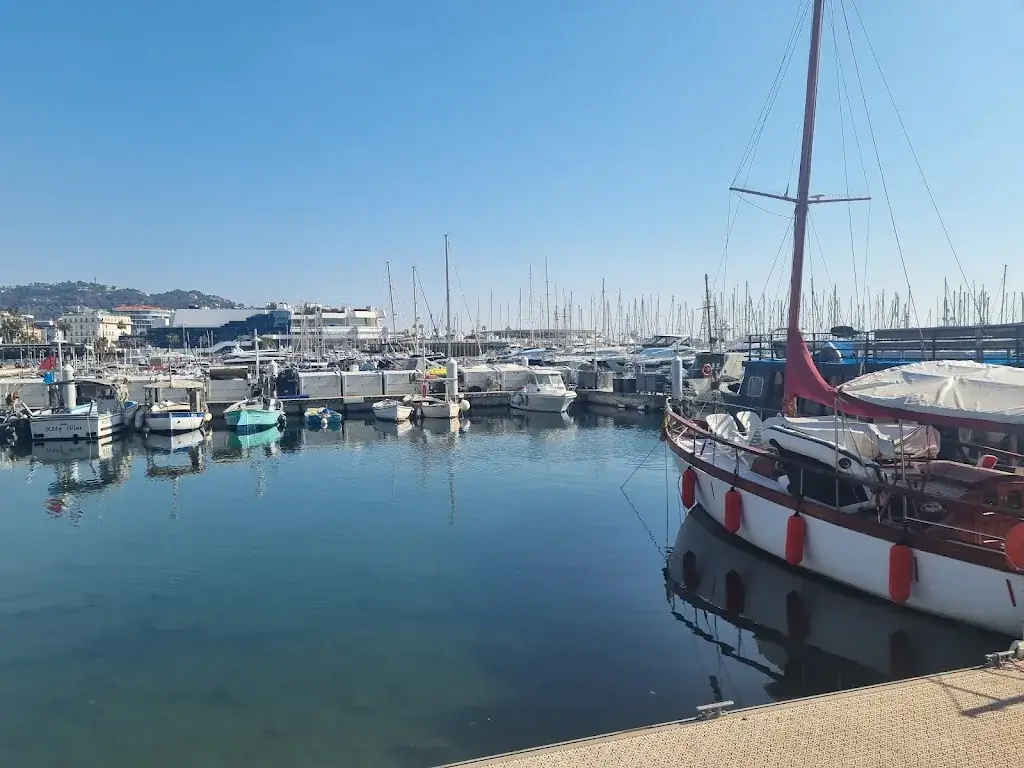 Trisha Robertson_Rio's Banana Cafe_Vallauris_review