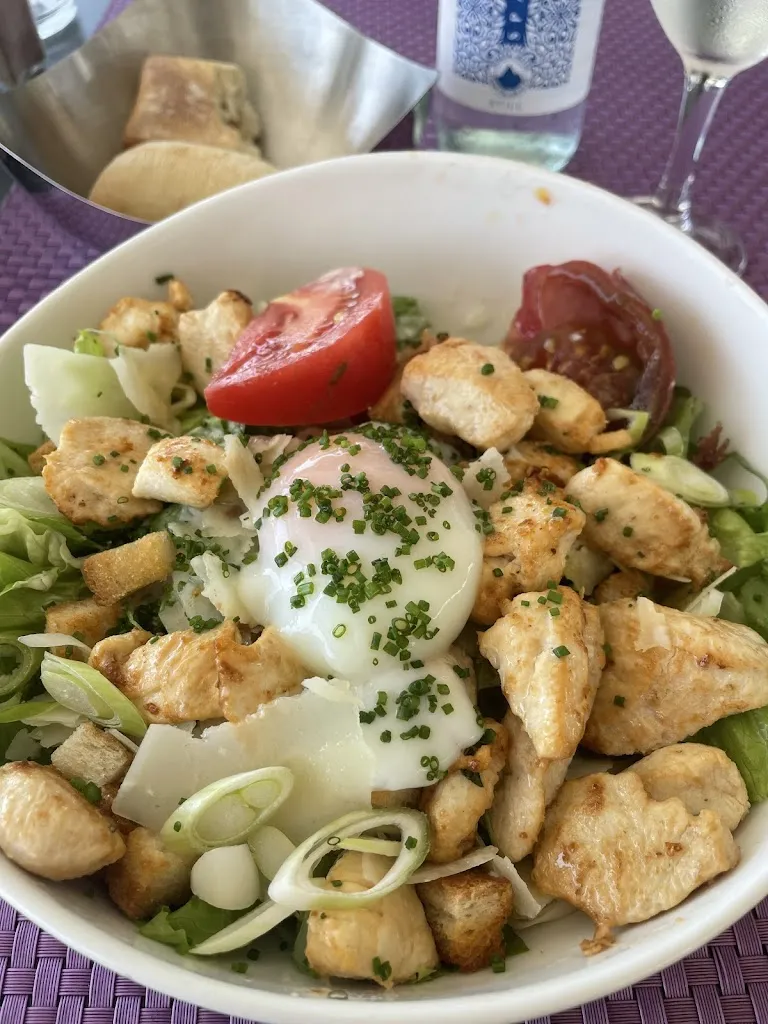 Jane Frances_L'Abri Côtier L'Offshore_juan_review