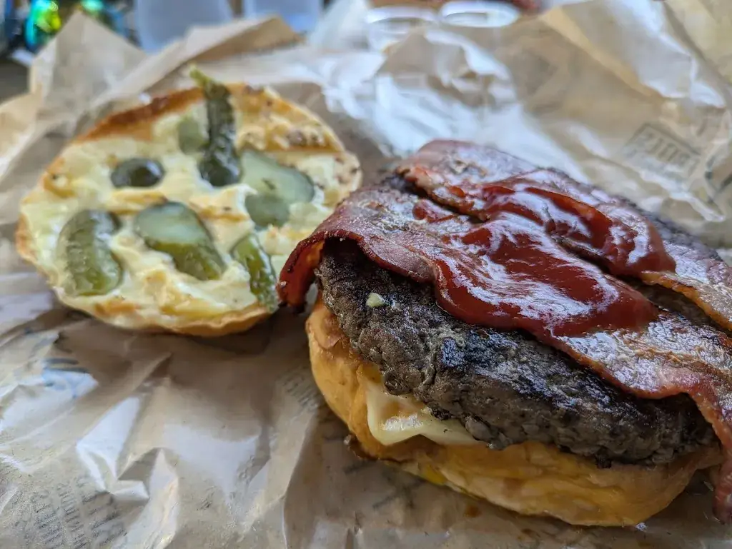 C J_Frites Korner_Vallauris_review