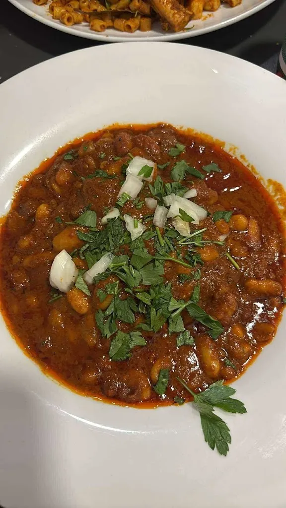 mezhoud Inas_Siblings Home_Vallauris_review