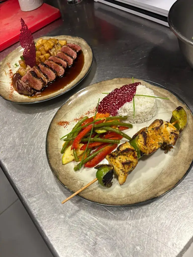 Aux Amis Varois_Vidauban_slider_image_2