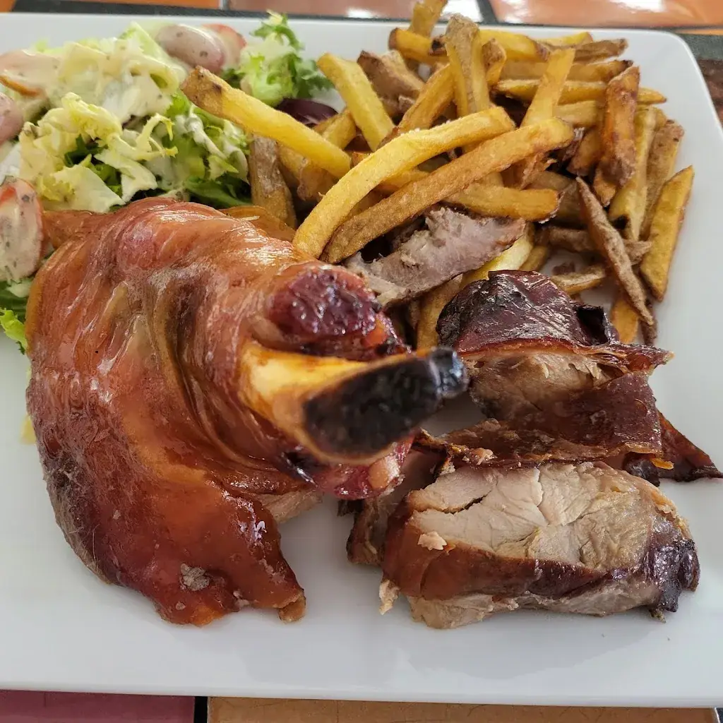 La Cascade_Villecroze_slider_image_2