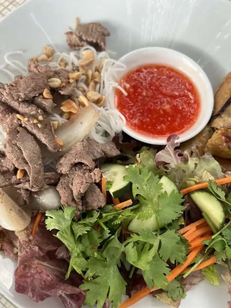 Tino Heyder_La Terrasse_Veynes_review