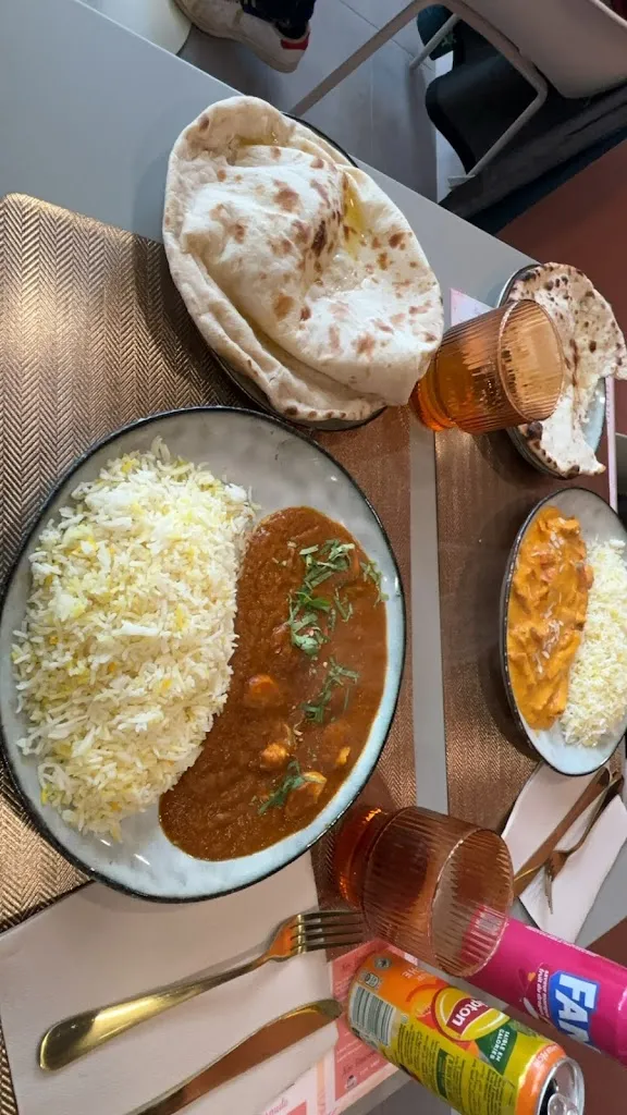 Menü_Street Food Home naan_Pusignan_Bild_3