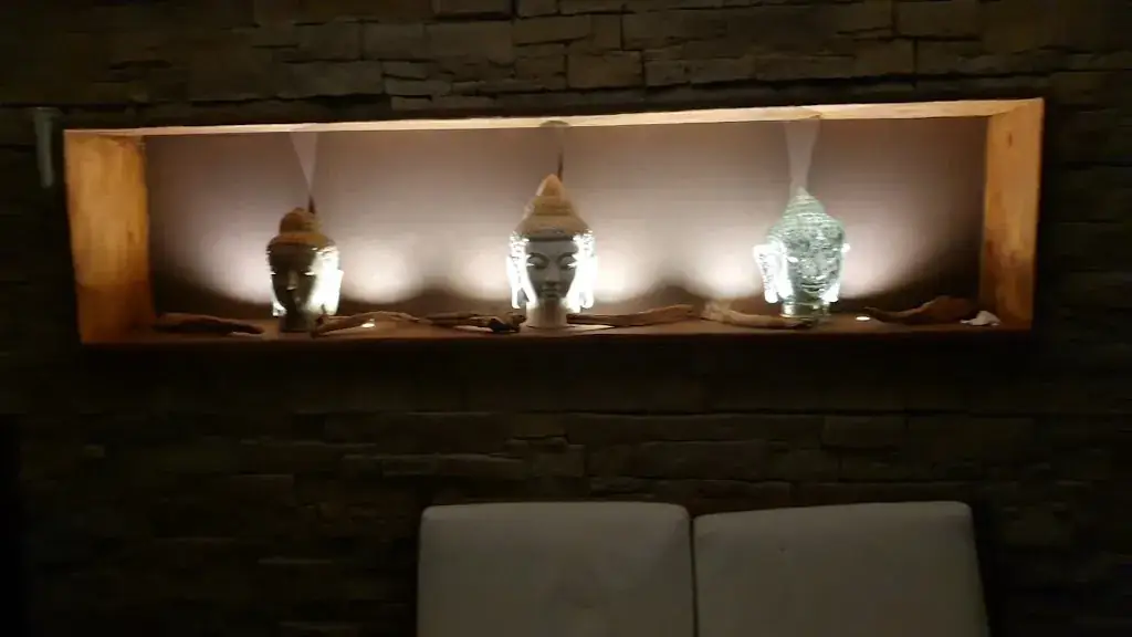 MARIE LAURE PARRA VERD_La Route des Sens_Pusignan_review