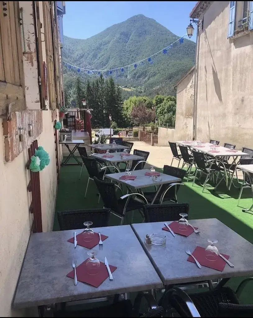 Le P’tit Resto restaurant in Veynes