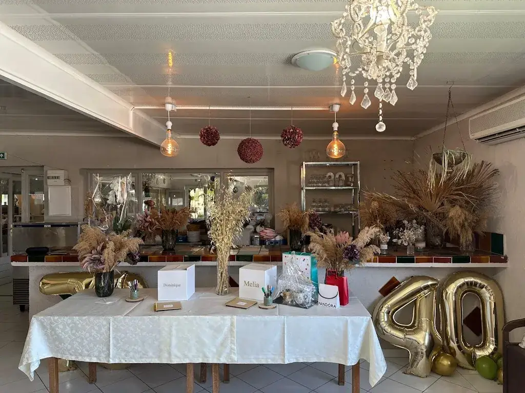 Hostel La Bastide Neuve_Villelaure_slider_image_3