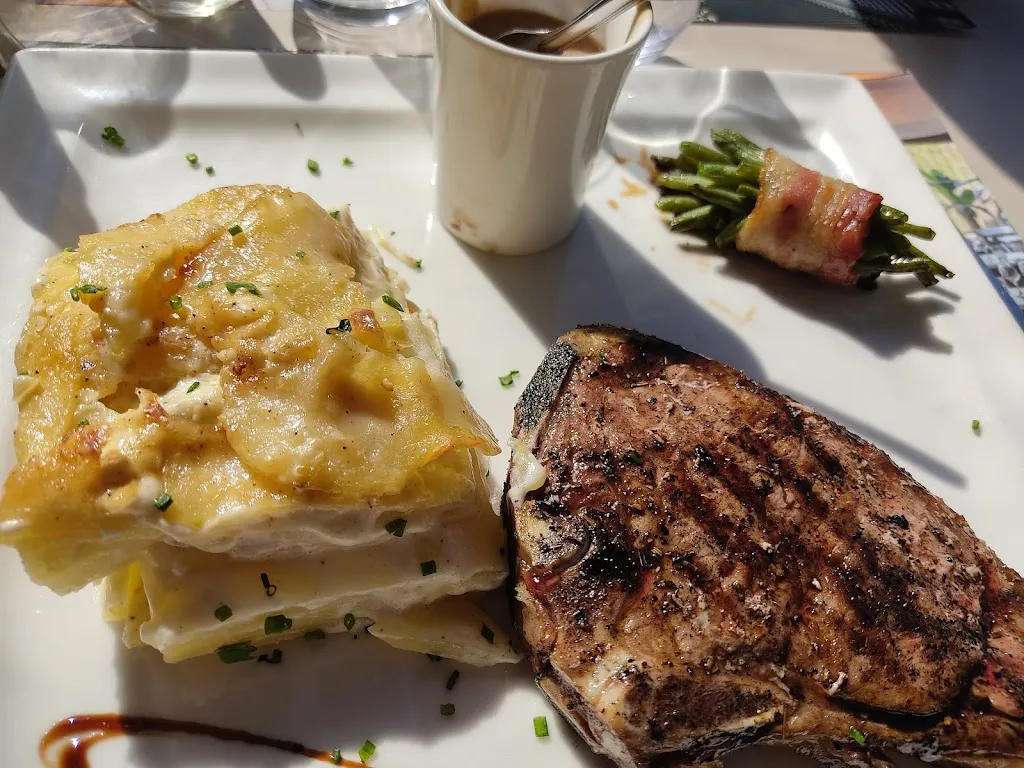 L'Opus Bistro_Venelles_slider_image_3