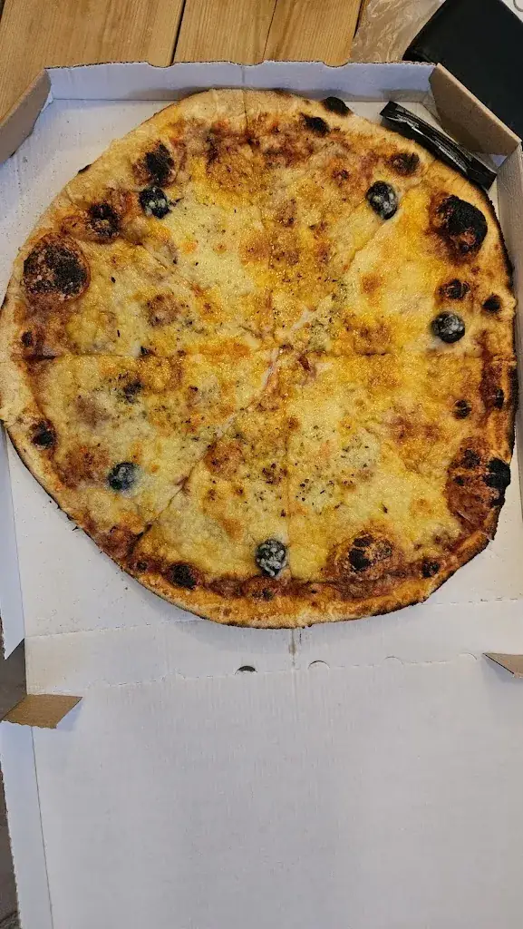 Aux 2 Amis _Venelles_slider_image_2