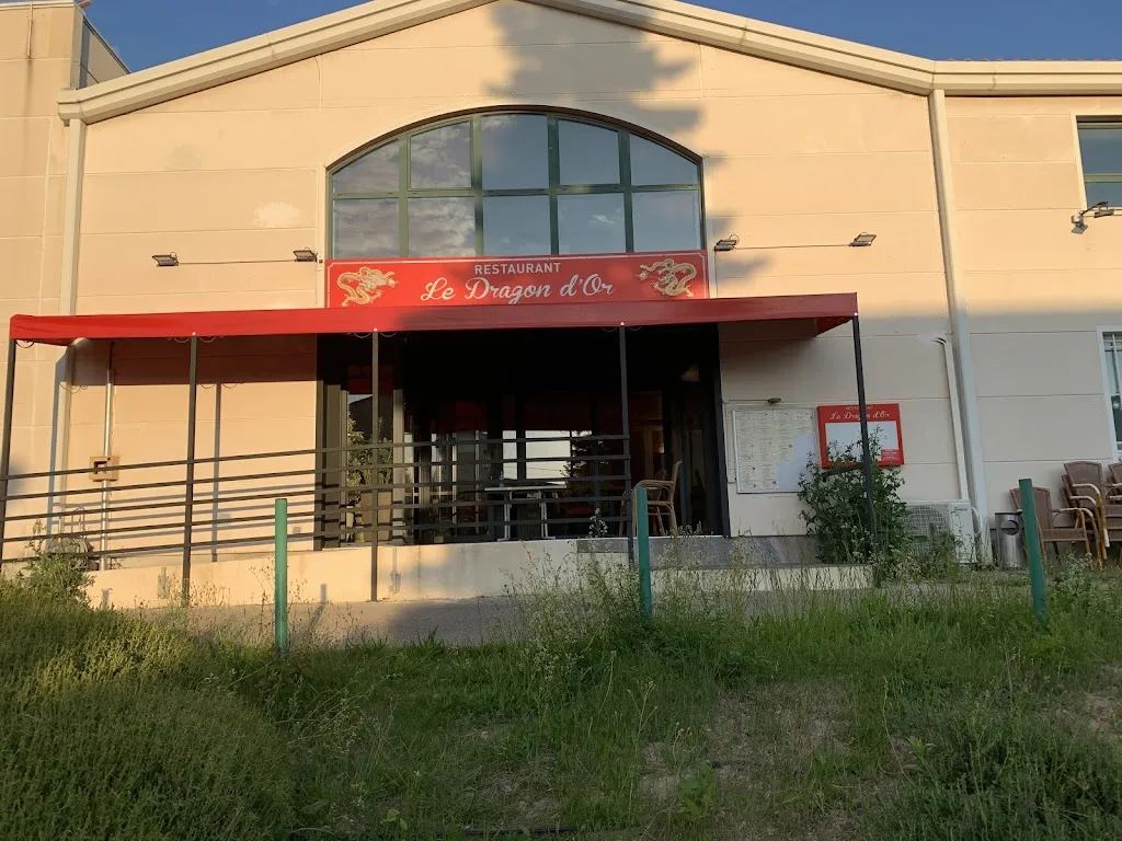Le Dragon d'or restaurant in Venelles