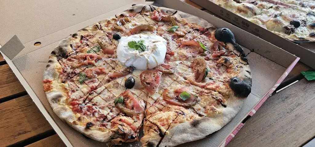 Le Four_Venelles_slider_image_1