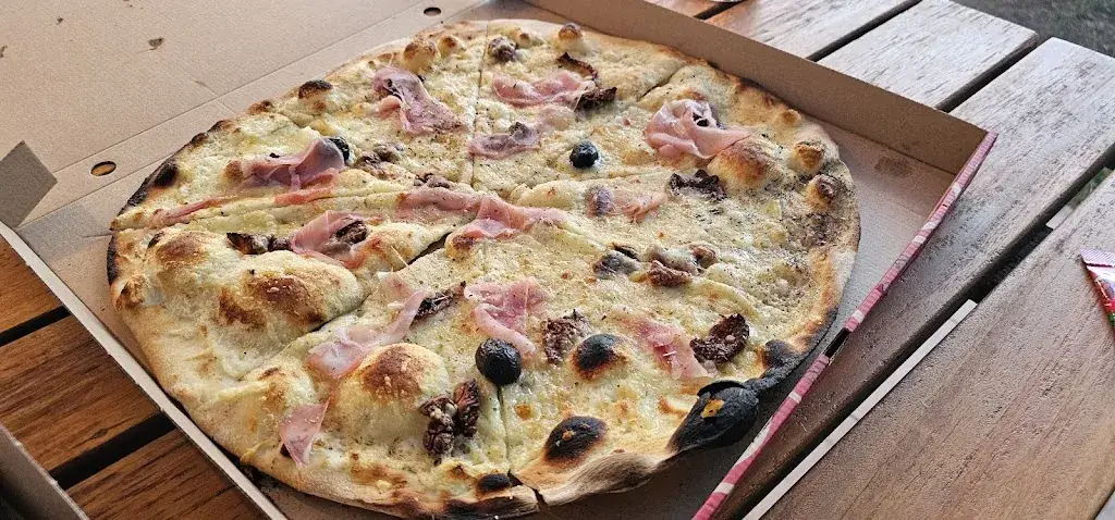 Le Four_Venelles_slider_image_3