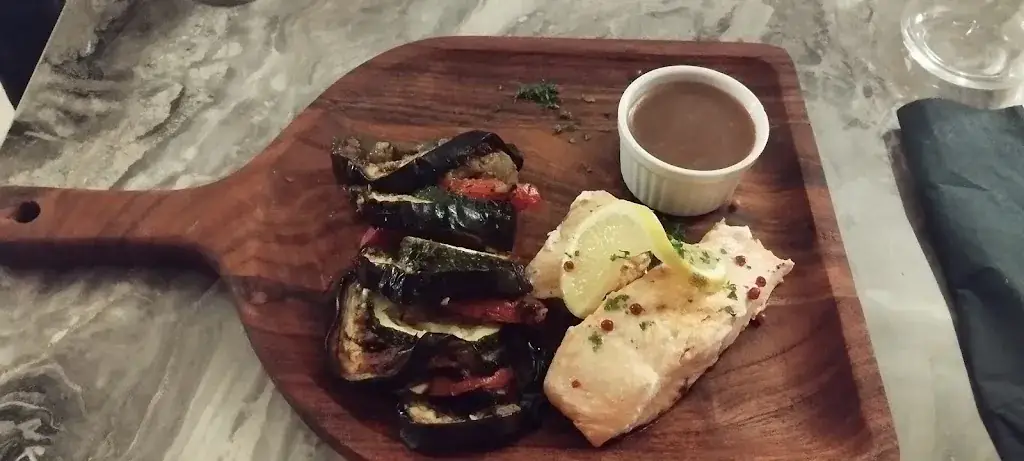 Menu_Marguerite sur la Braise_Venelles_image_1