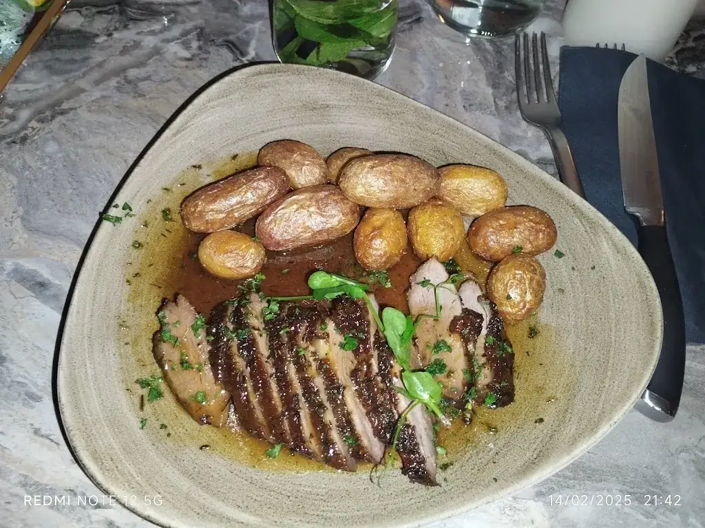 Marguerite sur la Braise_Venelles_slider_image_2