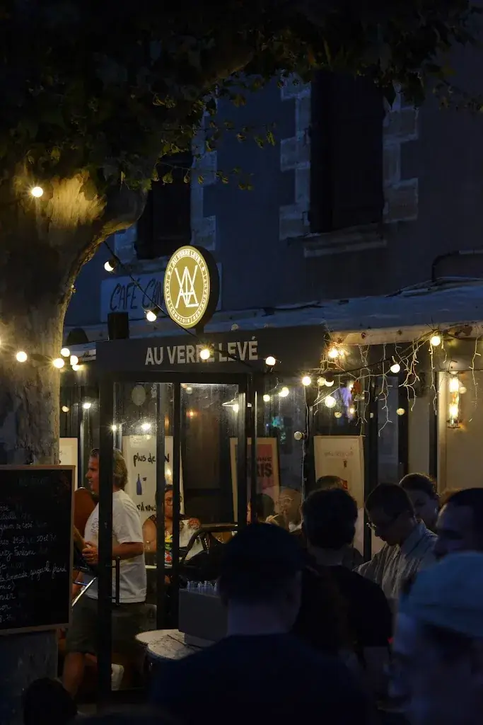 Au Verre Levé Restaurant in Venelles