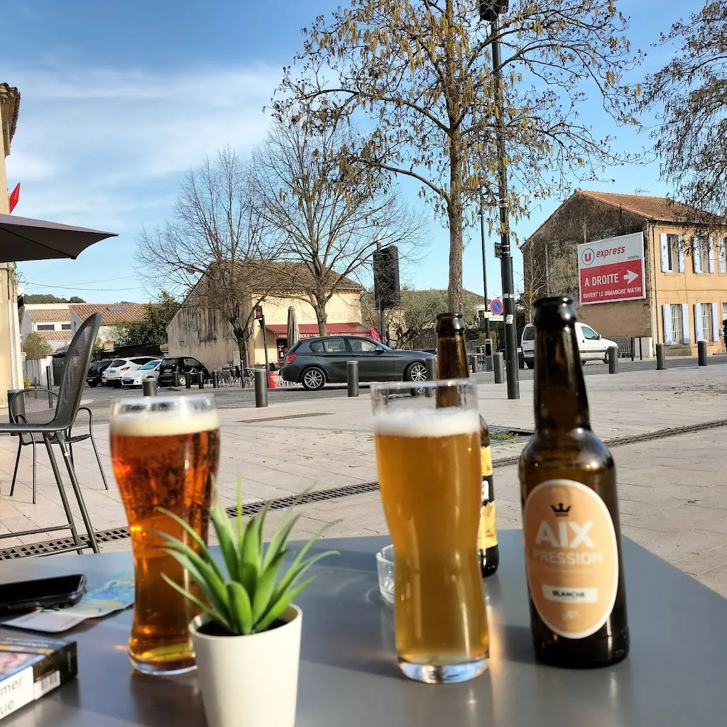 Café des Alpes ristorante a Venelles