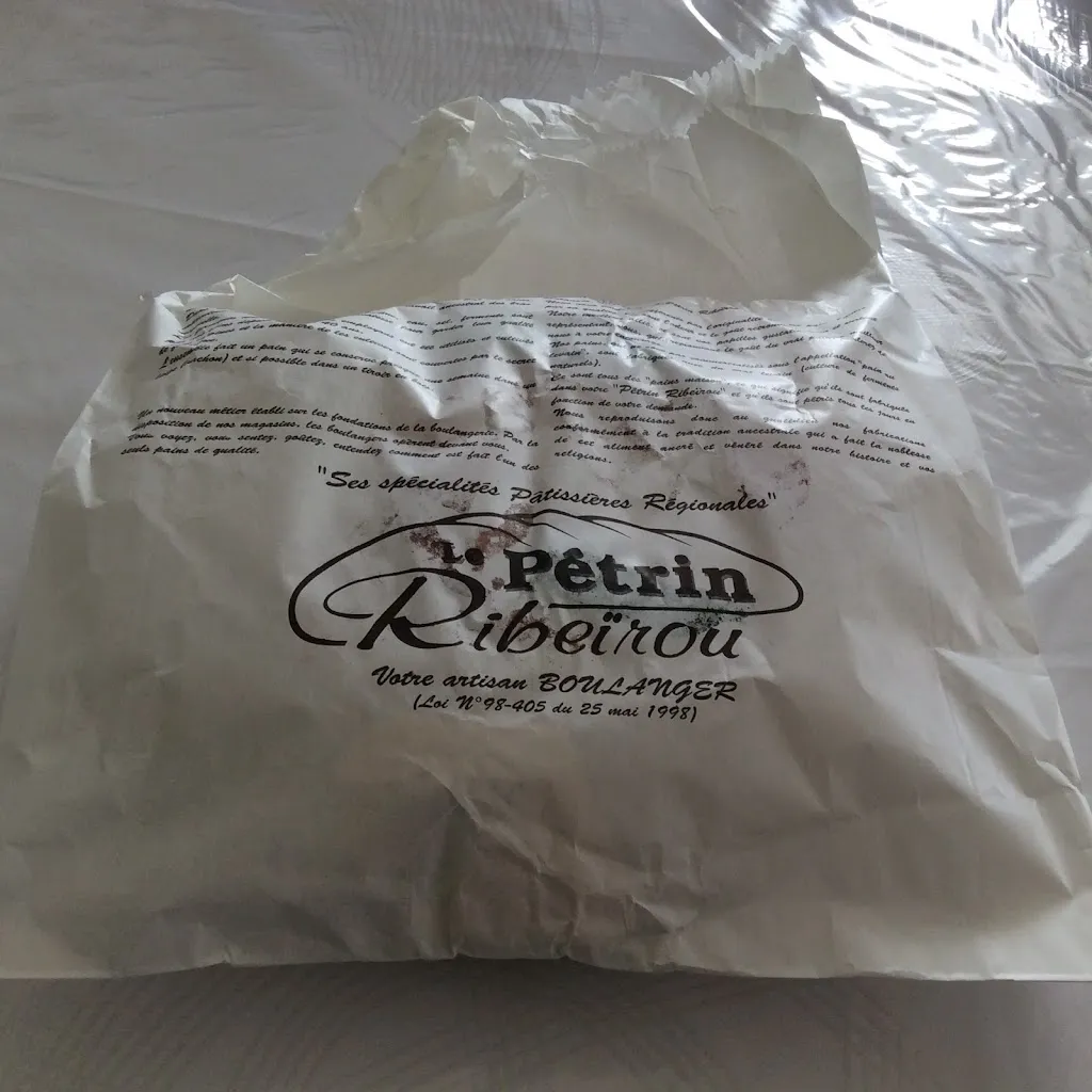 christiane venelles_Le Pétrin Ribeïrou_Venelles_review