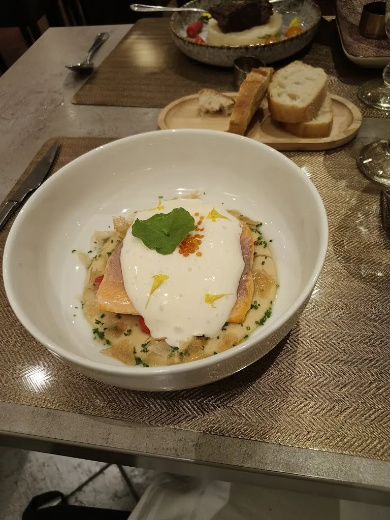Rose_Le Petit Resto_Privas_review