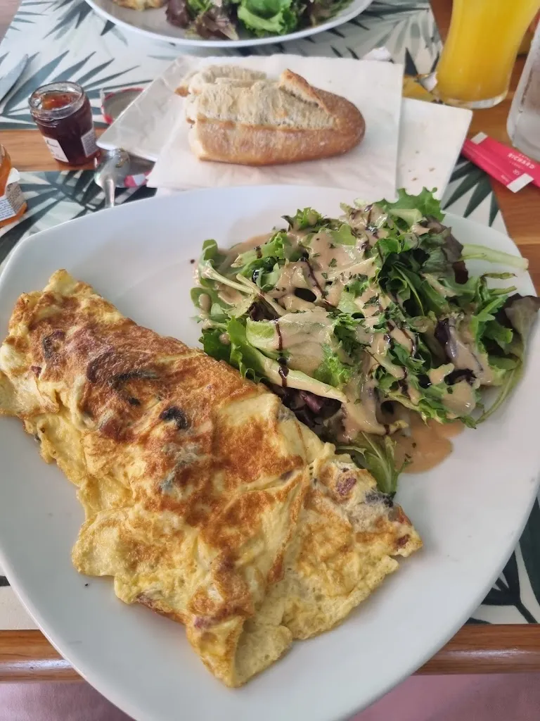 Rafael Henck_Restaurant Brasserie Oliveri_Villeneuve-Loubet_review