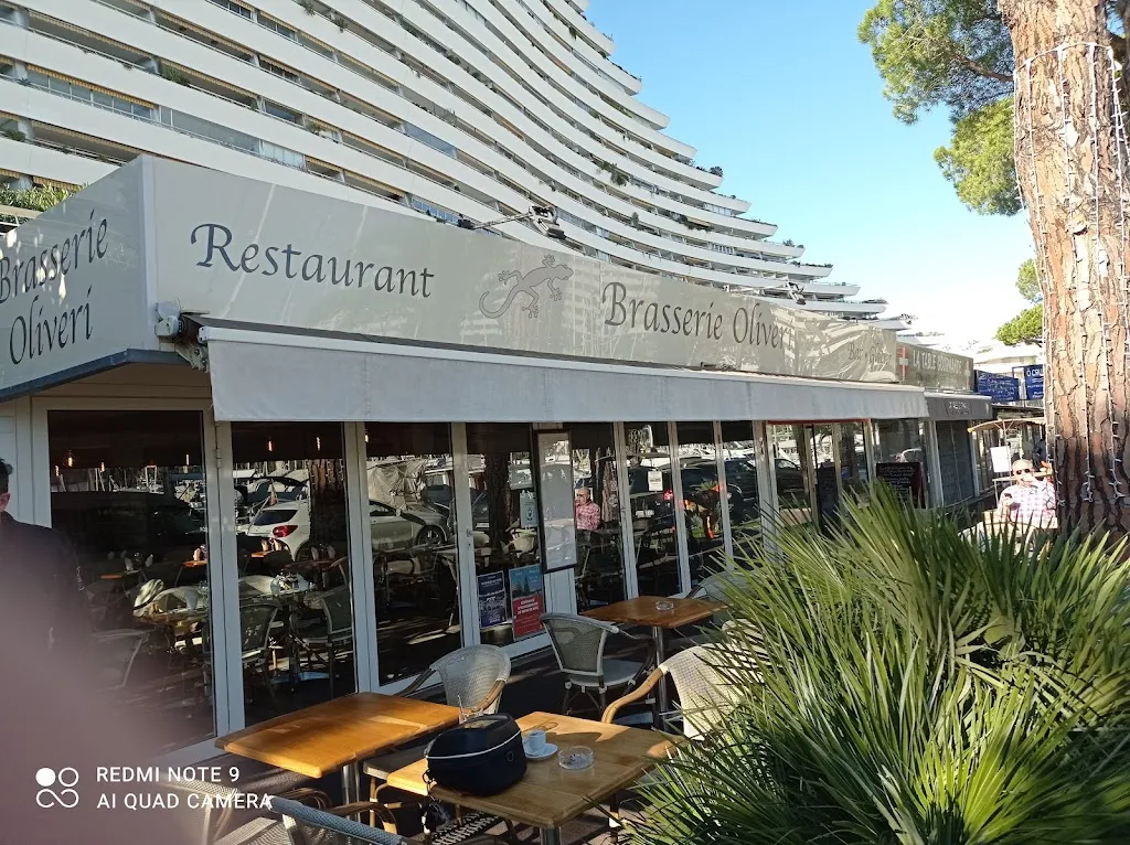 Restaurant Brasserie Oliveri restaurant à Villeneuve-Loubet