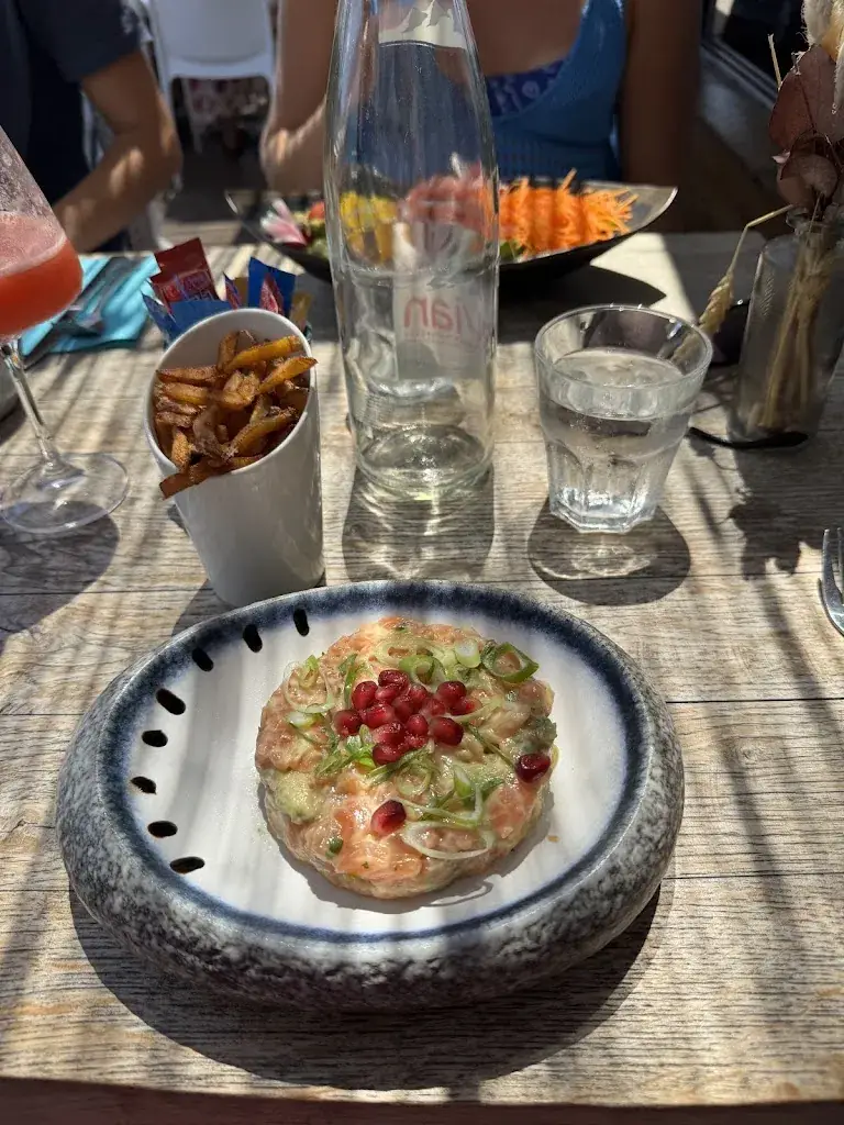 Jenny Welch_Le Mombasa Beach_Villeneuve-Loubet_review