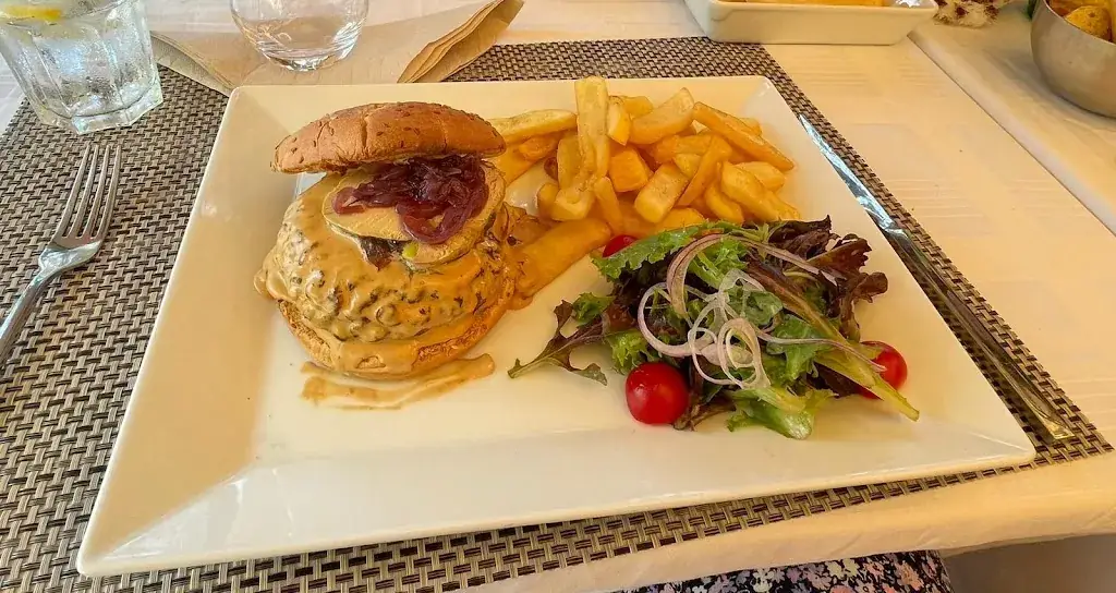 Mihai Madalin Imbrea_La Romance_Villeneuve-Loubet_avis