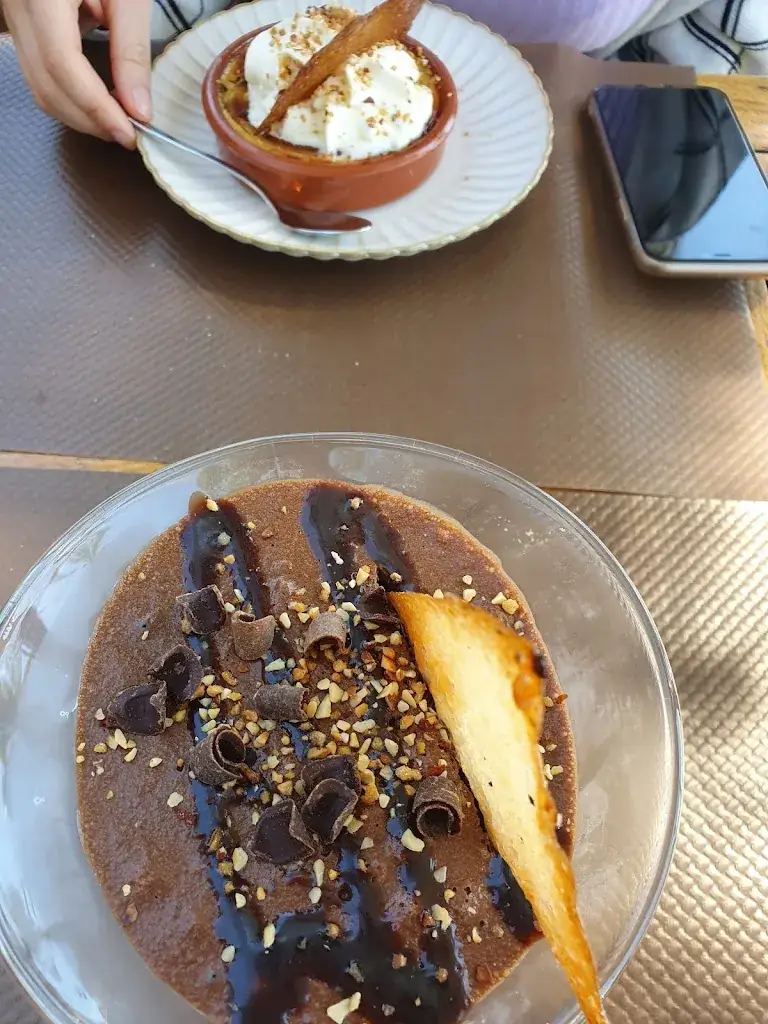 isabelle martino_La terrasse bleue_Villeneuve-Loubet_avis