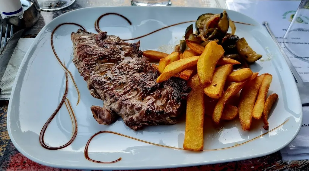 Brasserie Du Cours_Violès_slider_image_3