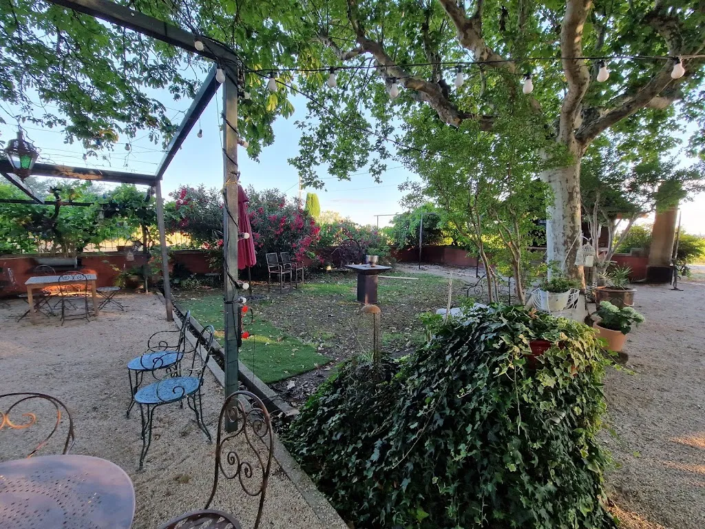 Auberge La Tuilerie au Domaine Grand-Père Jules_Violès_slider_image_3