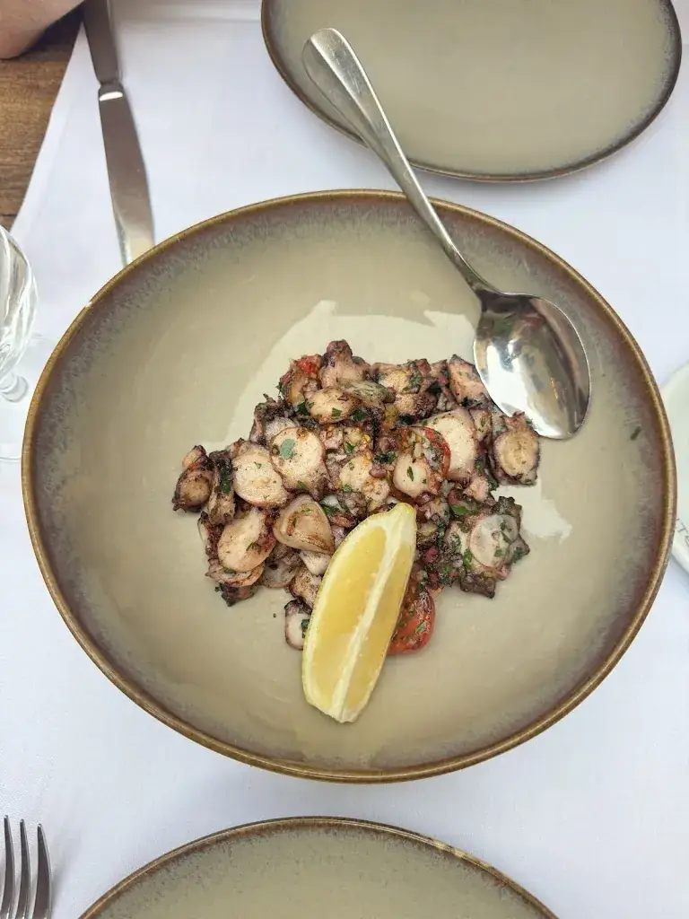 Adam Bewley_Les Garçons_Villefranche-sur-Mer_review