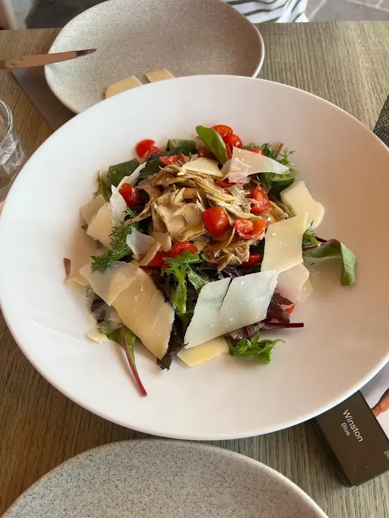 Les Garçons_Villefranche-sur-Mer_slider_image_3