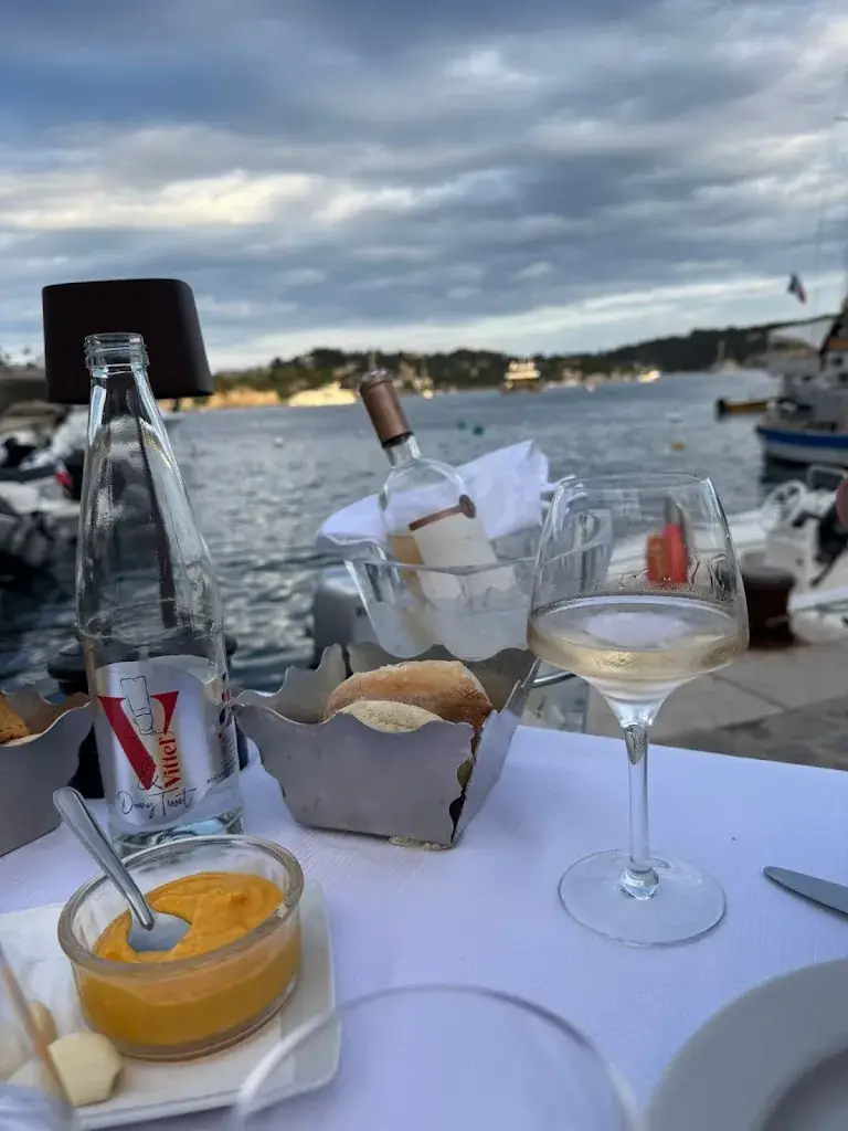 Denis Karlovsky_La Mère Germaine_Villefranche-sur-Mer_review