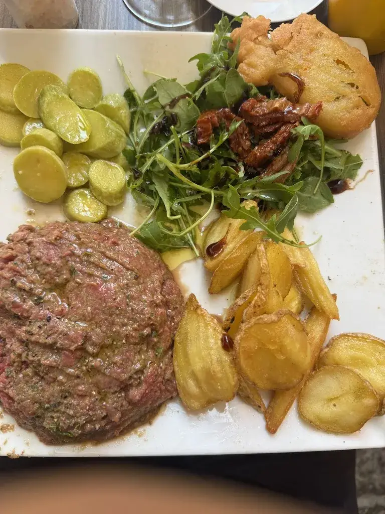 Laurynas Savickas_Loco Loco_mère_review