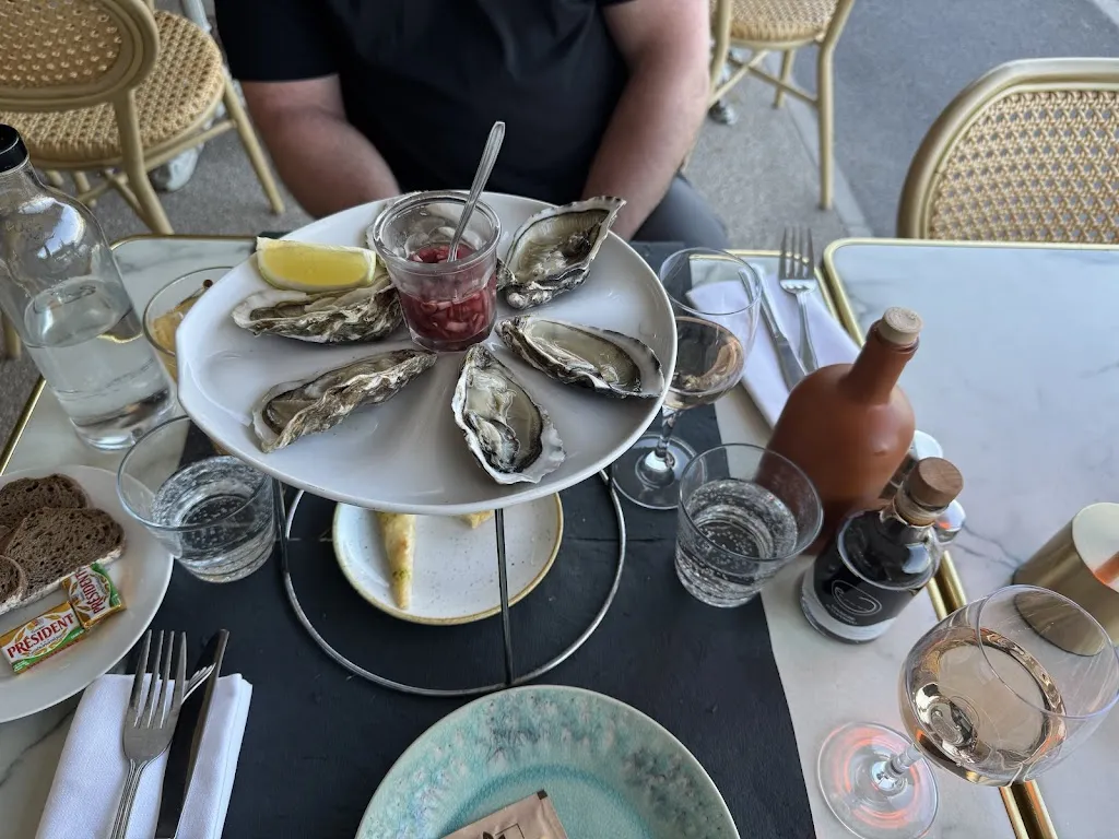 Julie Segner_Espuma_Villefranche-sur-Mer_review