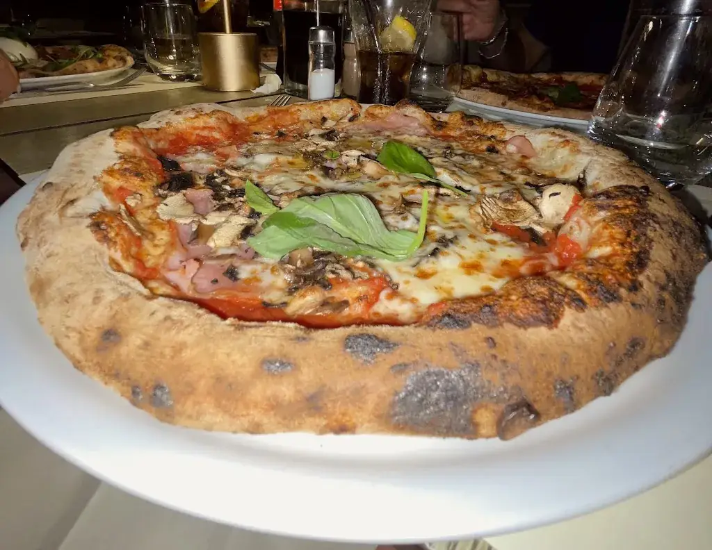 Letizia Di Filippo_TOSCA_Villefranche-sur-Mer_review