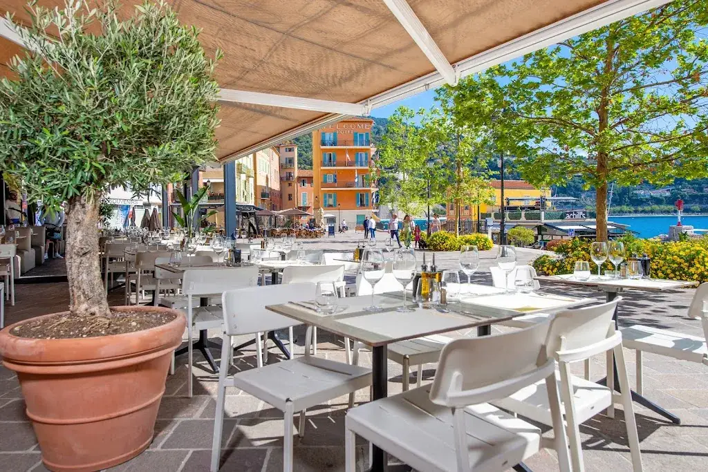 TOSCA restaurant in Villefranche-sur-Mer