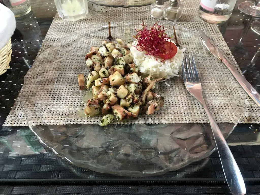 Joe Witte_Villa Franca_Villefranche-sur-Mer_review