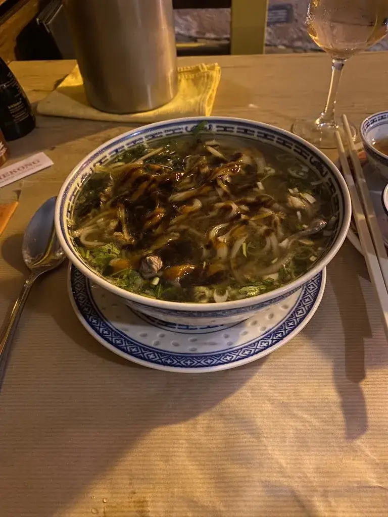 Kelly Batterson_Le Mékong_Villefranche-sur-Mer_recensione