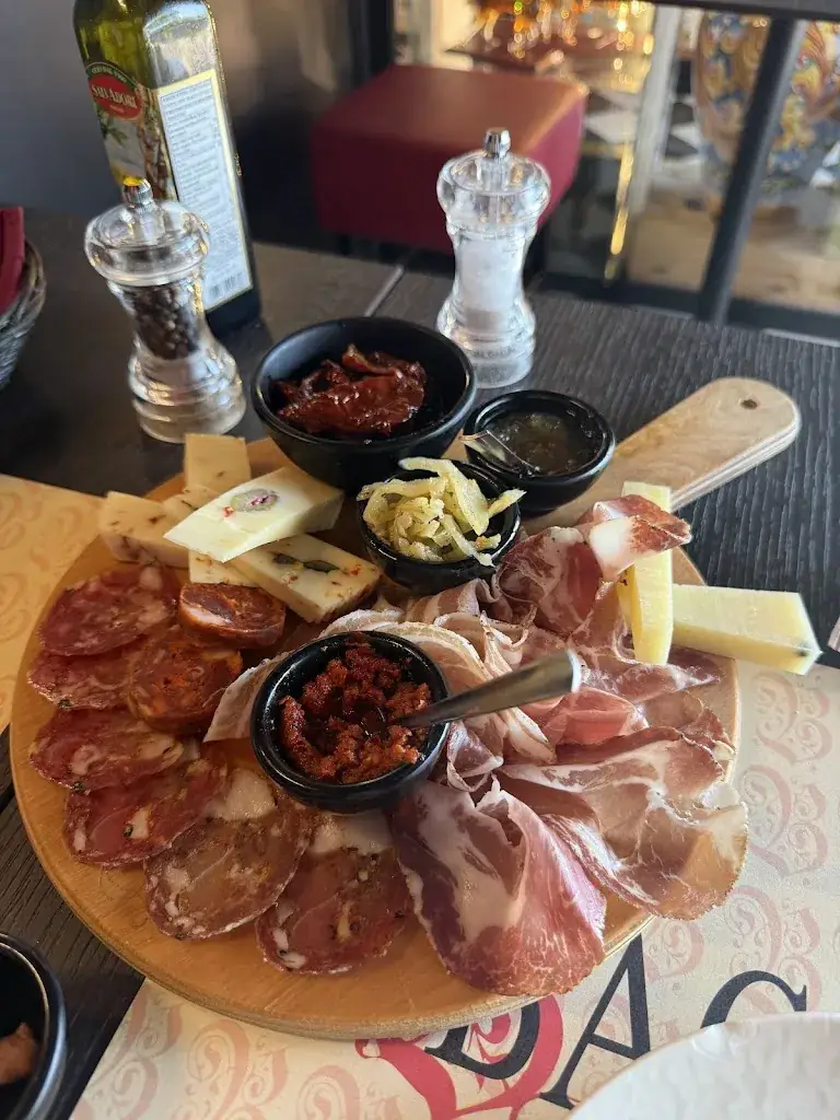 Mike Page_Baccanale_Villefranche-sur-Mer_recensione