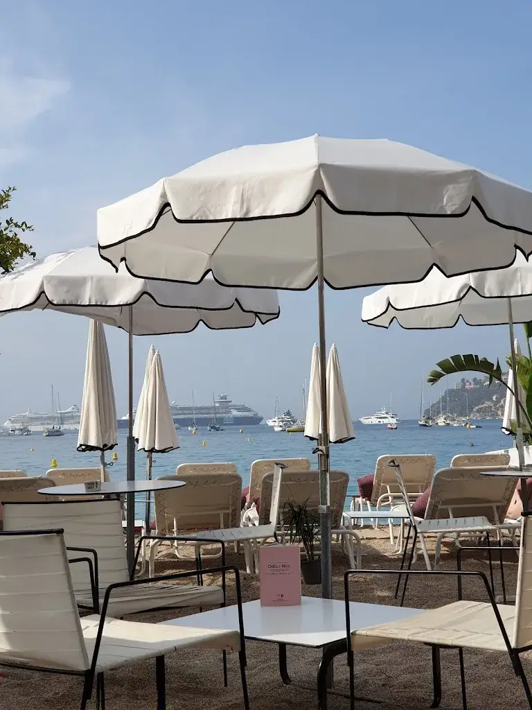 MARINIÈRES PLAGE RESTAURANT restaurant in Villefranche-sur-Mer