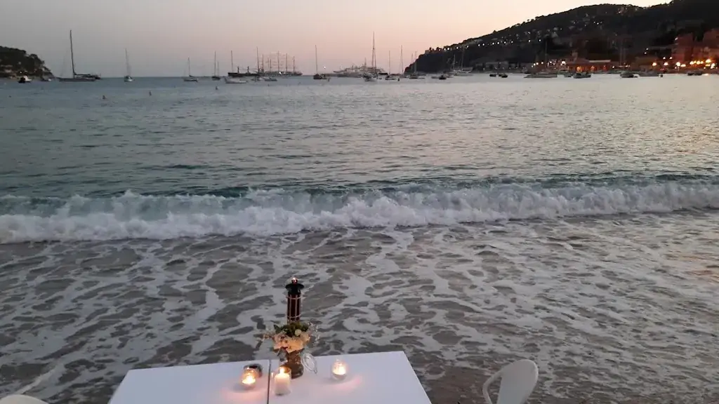 MARINIÈRES PLAGE RESTAURANT_Villefranche-sur-Mer_slider_image_2